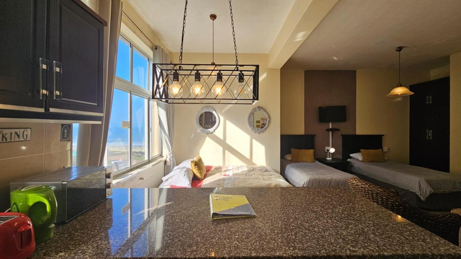 Marlborough Durban Beachfront South Beach Holiday Apartments Marine Parade Buitenkant foto