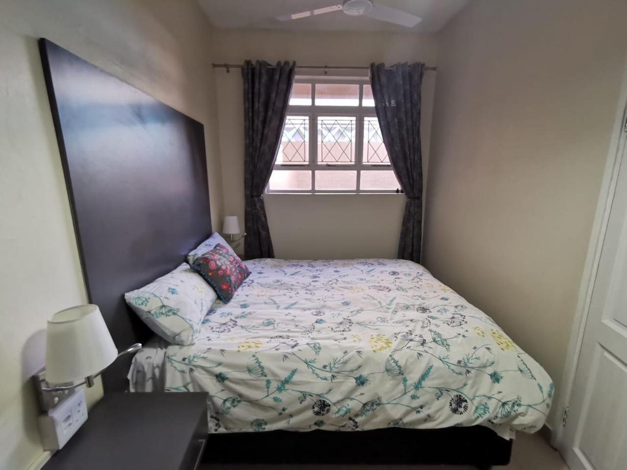 Marlborough Durban Beachfront South Beach Holiday Apartments Marine Parade Kamer foto